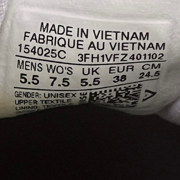 Converse Chuck Taylor II All Star - size W 7.5 M 5.5 - Grey Mesh - Picture 2 of 7